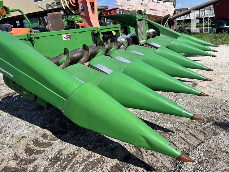 2000-john-deere-893-image-1