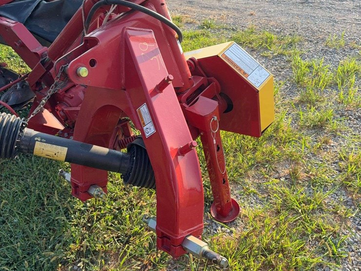 new-holland-h6750-image-3