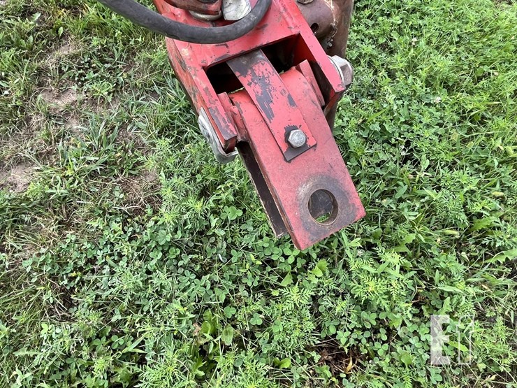 case-ih-4300-image-4