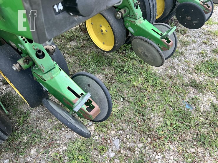 1994-john-deere-7200-image-18
