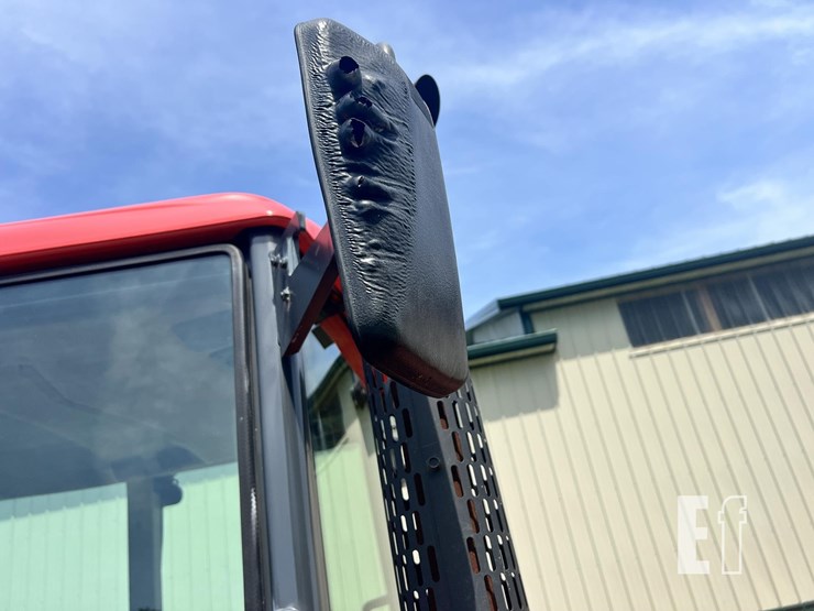 2005-kubota-m125x-image-16
