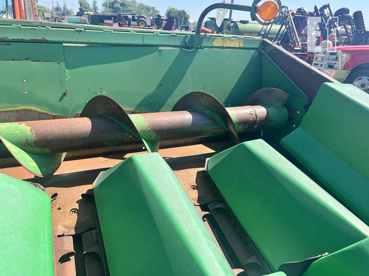 new-holland-cr9060-image-6