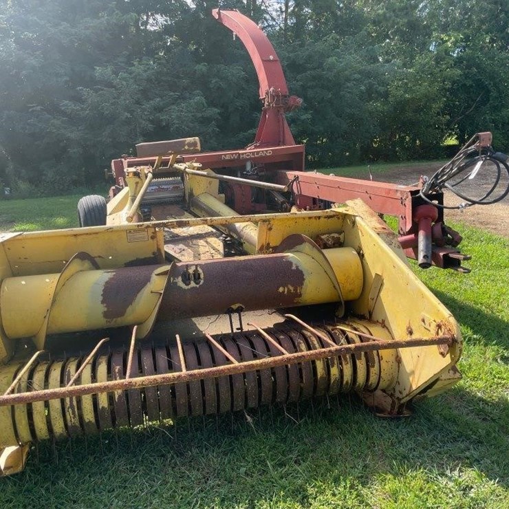 NEW HOLLAND 892