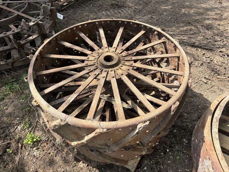 50"-steel-wheels-with-slats-image-7