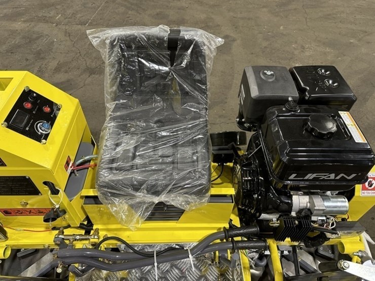 2025-mms-ms80r-ride-on-power-trowel-image-8
