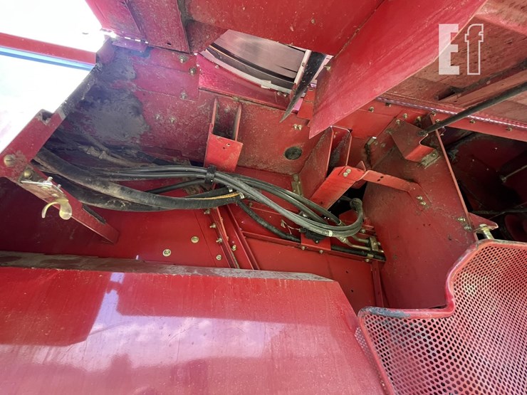 2006-case-ih-2388-image-37