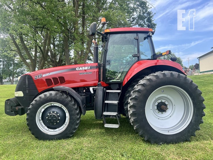 2010-case-ih-magnum-215-image-1