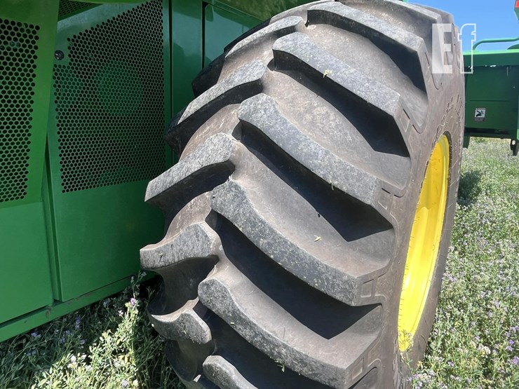 2005-john-deere-9560-sts-image-14