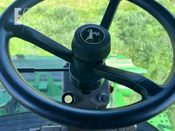 2005-john-deere-9560-sts-image-49
