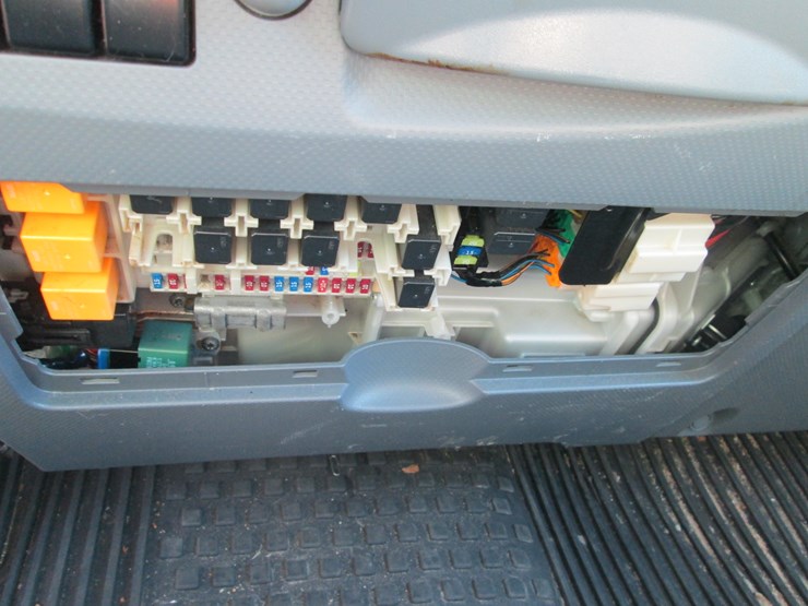 2011-isuzu-fsd-image-40