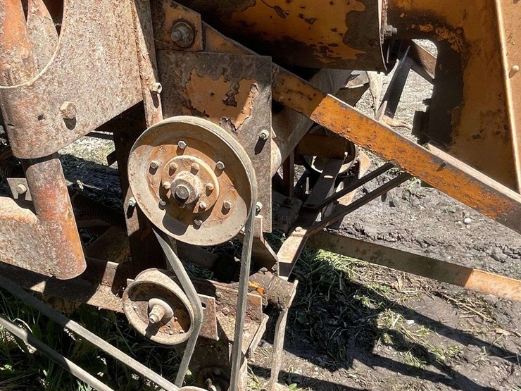 minneapolis-moline-1200-corn-sheller-image-12