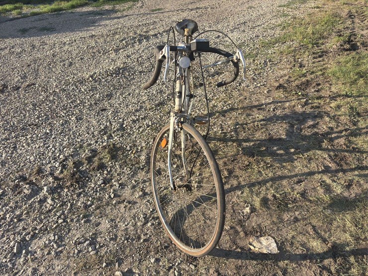 john-deere-bike-image-3