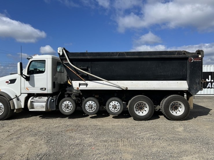 2020-peterbilt-567-image-7