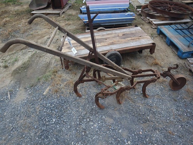 horse-drawn-cultivator-image-2
