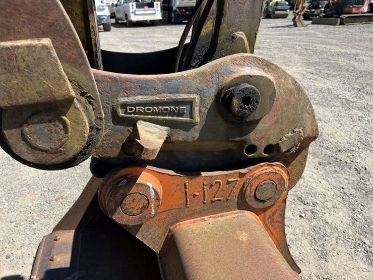 2008-deere-120c-image-13