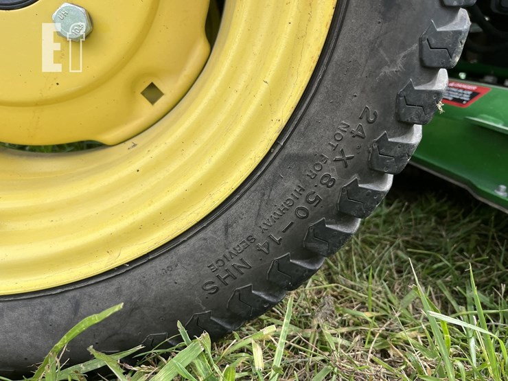 2013-john-deere-2032r-image-6
