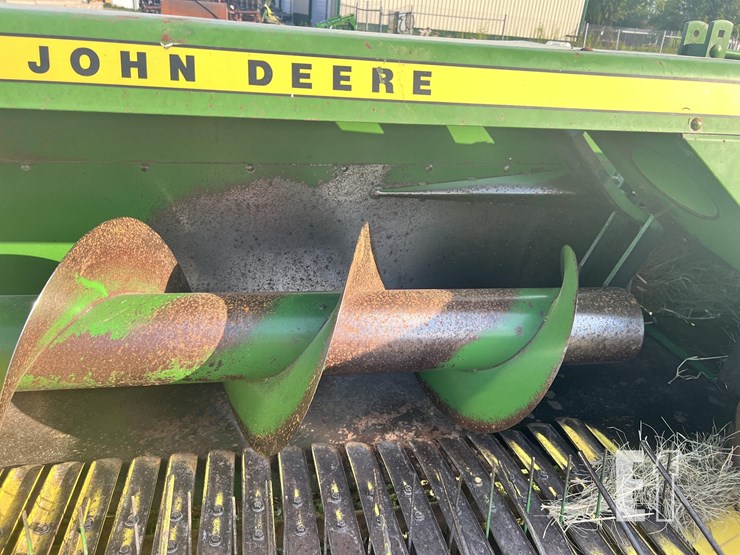 john-deere-336-image-16
