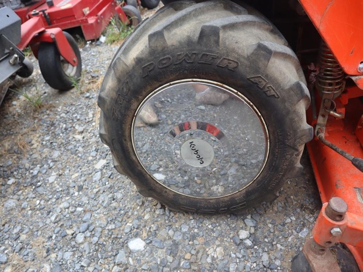 kubota-lawn-tractor-image-10