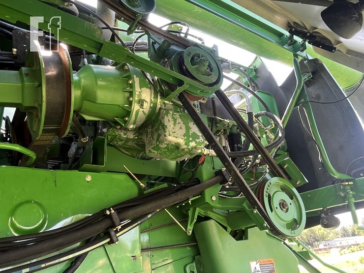 2005-john-deere-9560-sts-image-25