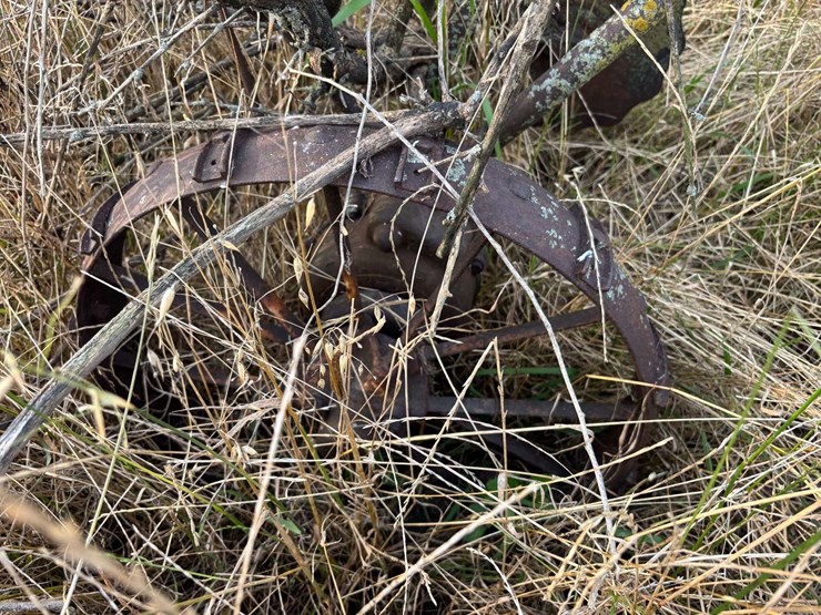1-bottom-14”-plow-image-9