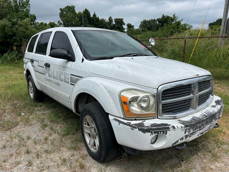 2005-dodge-durango-image-2