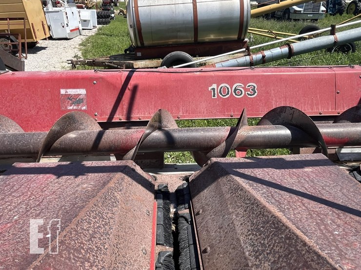 case-ih-1063-image-3