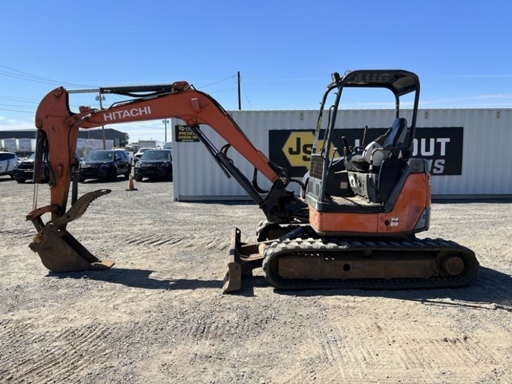 2009-hitachi-zx50u-3-image-7