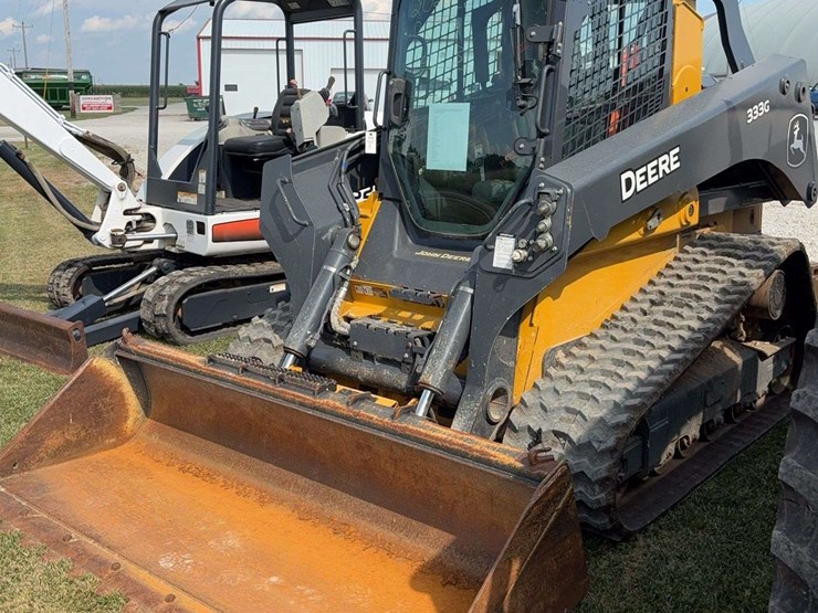 2012-deere-333g-image-1