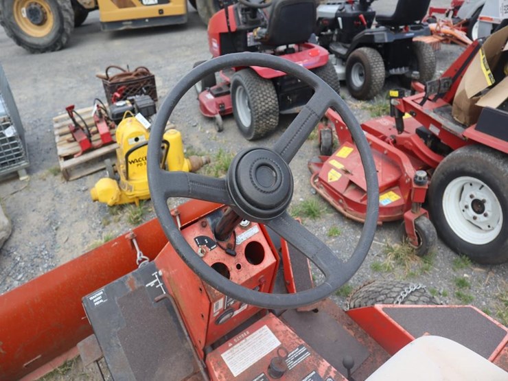jacobson-riding-mower-image-13