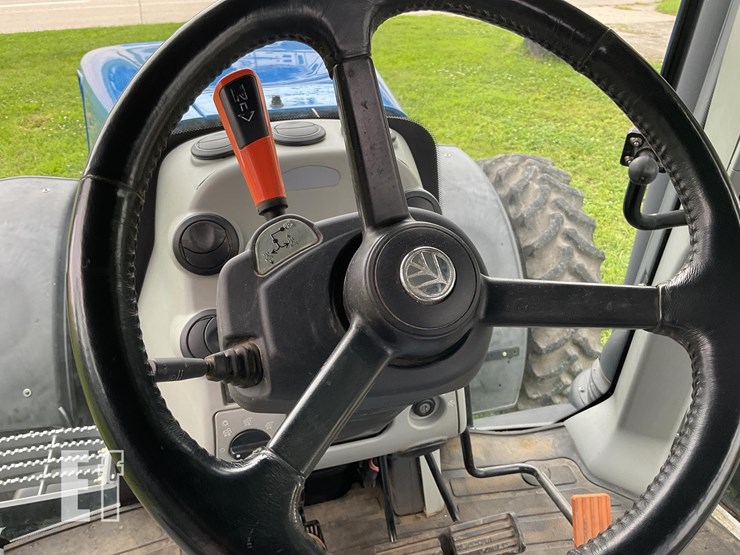 2013-new-holland-t8.330-image-20