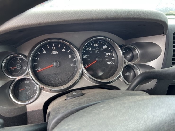 2009-chevrolet-silverado-3500-image-17