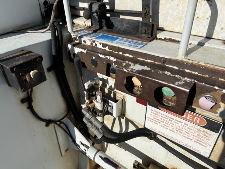 2005-caterpillar-c7-image-17