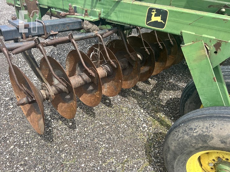 john-deere-230-image-20
