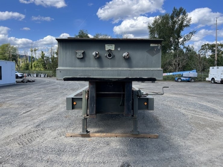 2001-kalyn-29'-tri-axle-goose-neck-trailer-image-8
