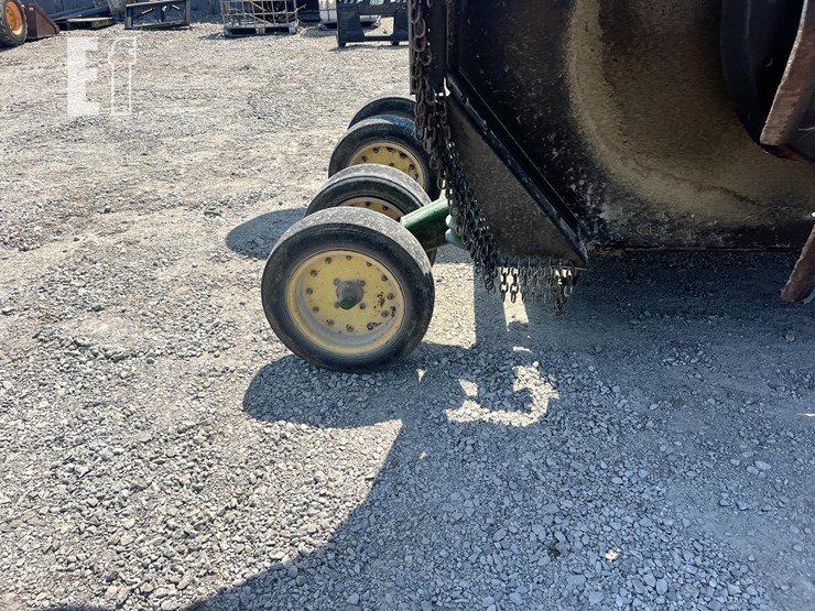 2001-john-deere-1518-image-13