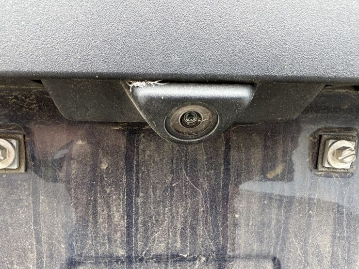 2015-ford-explorer-image-21