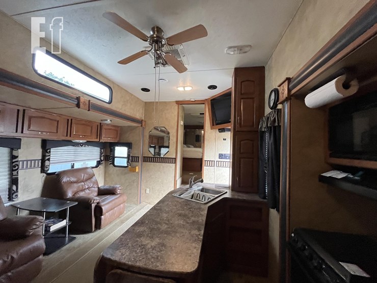2008-keystone-rv-co-raptor-3712ts-image-32
