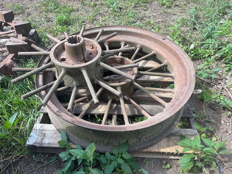 (2)-38"-by-8"-f&h-wheel-centers-and-rim-image-2