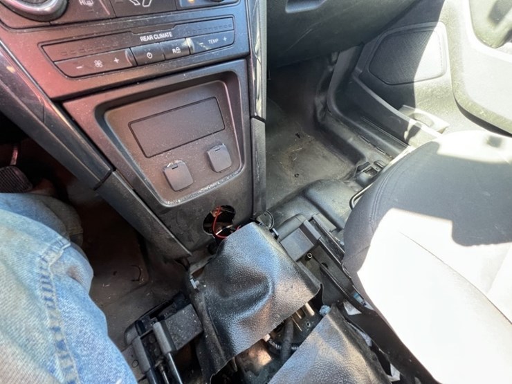 2018-ford-explorer-image-34