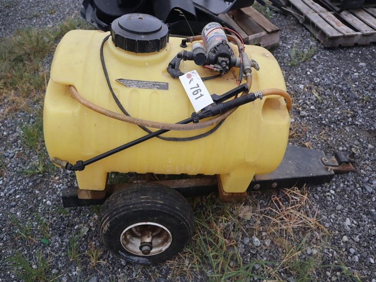 30-gallon-polytank-sprayer-image-2