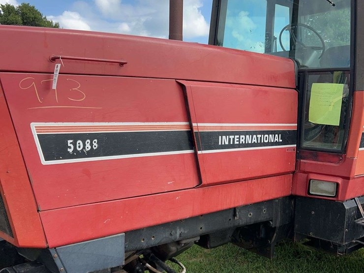1982-international-5088-image-2