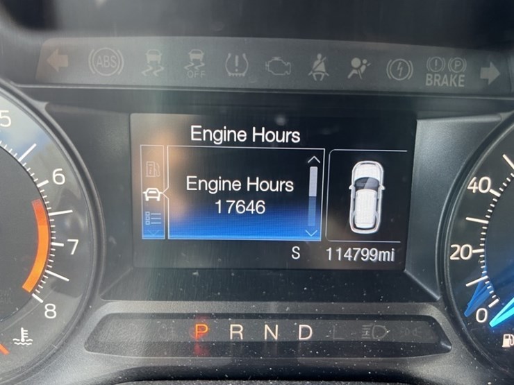 2017-ford-explorer-image-28