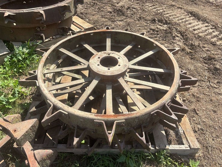 (2)-f&h-allis-chalmers-wc-steel-wheels-image-3