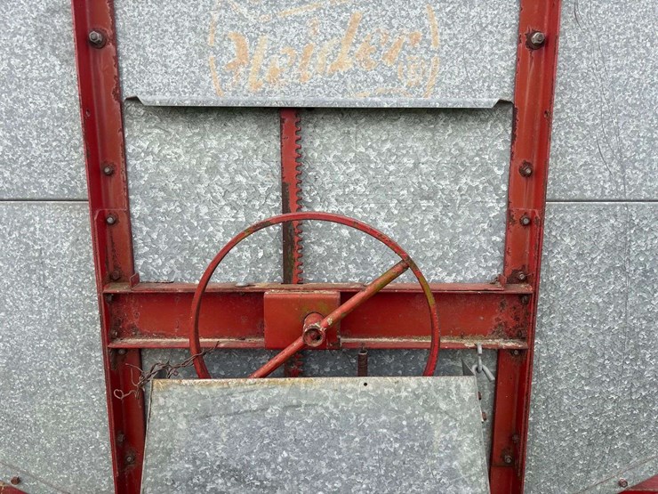 heider-gravity-box-and-john-deere-running-gear-image-15