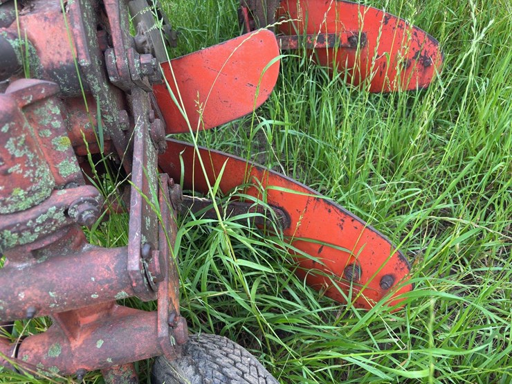 ji-case-5-bottom-14"-pull-type-plow-image-35