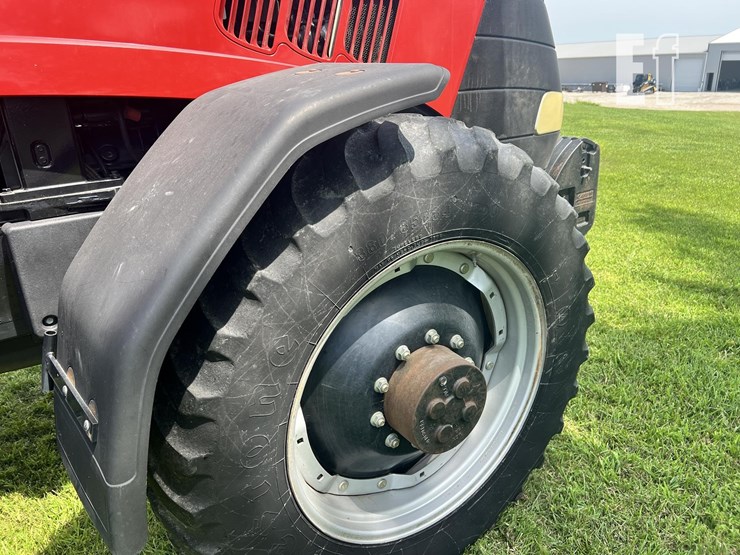2010-case-ih-magnum-215-image-15