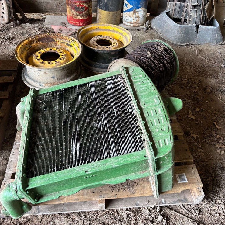 JOHN DEERE D