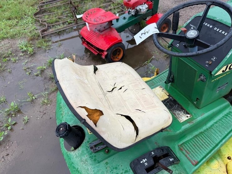 john-deere-116-image-7