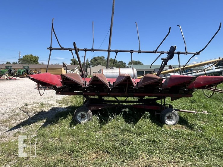 case-ih-1063-image-1