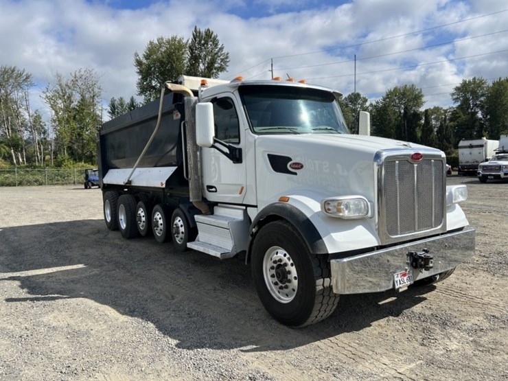 2020-peterbilt-567-image-2